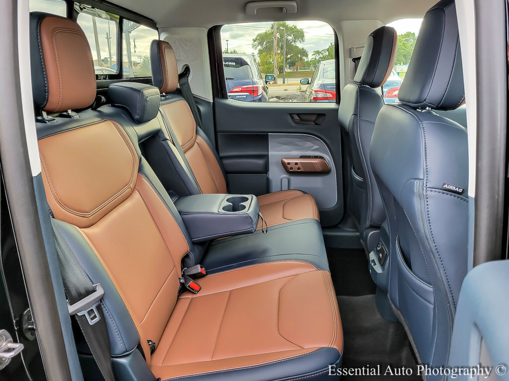 Used 2024 Ford Maverick Lariat w/ 4K Tow Package image 31