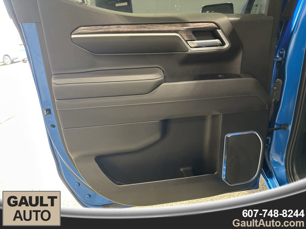 Used 2022 Chevrolet Silverado 1500 LTZ w/ Technology Package image 14