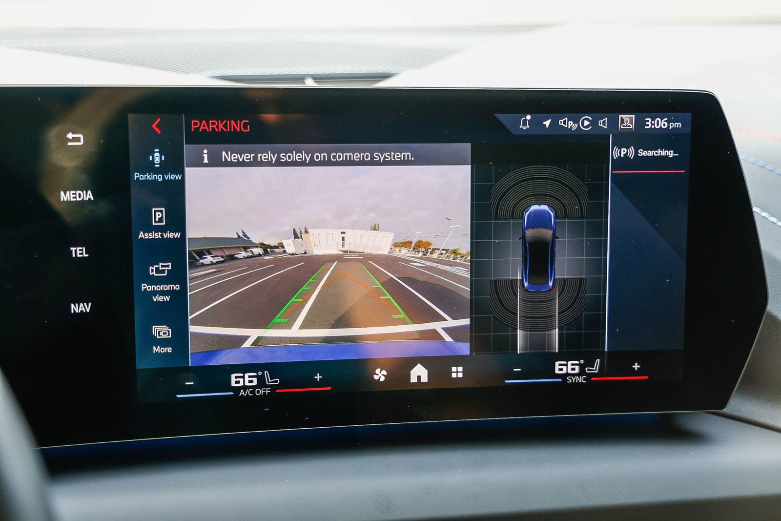 Used 2025 BMW M235i xDrive w/ M Performance Package image 25