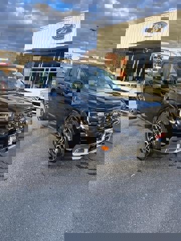 New 2025 Ford Maverick Lariat w/ 4K Tow Package image 3