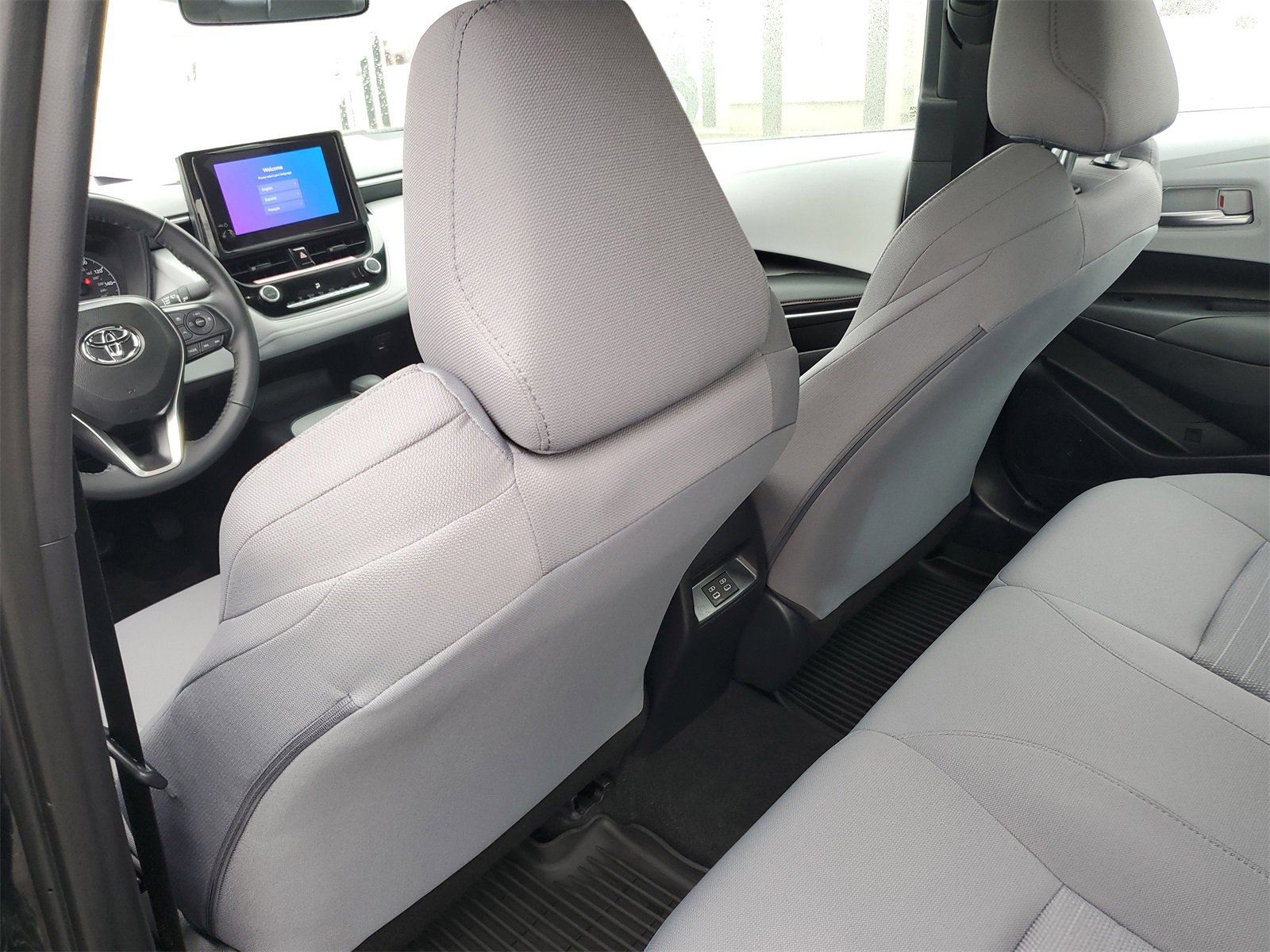 Used 2024 Toyota Corolla SE image 14