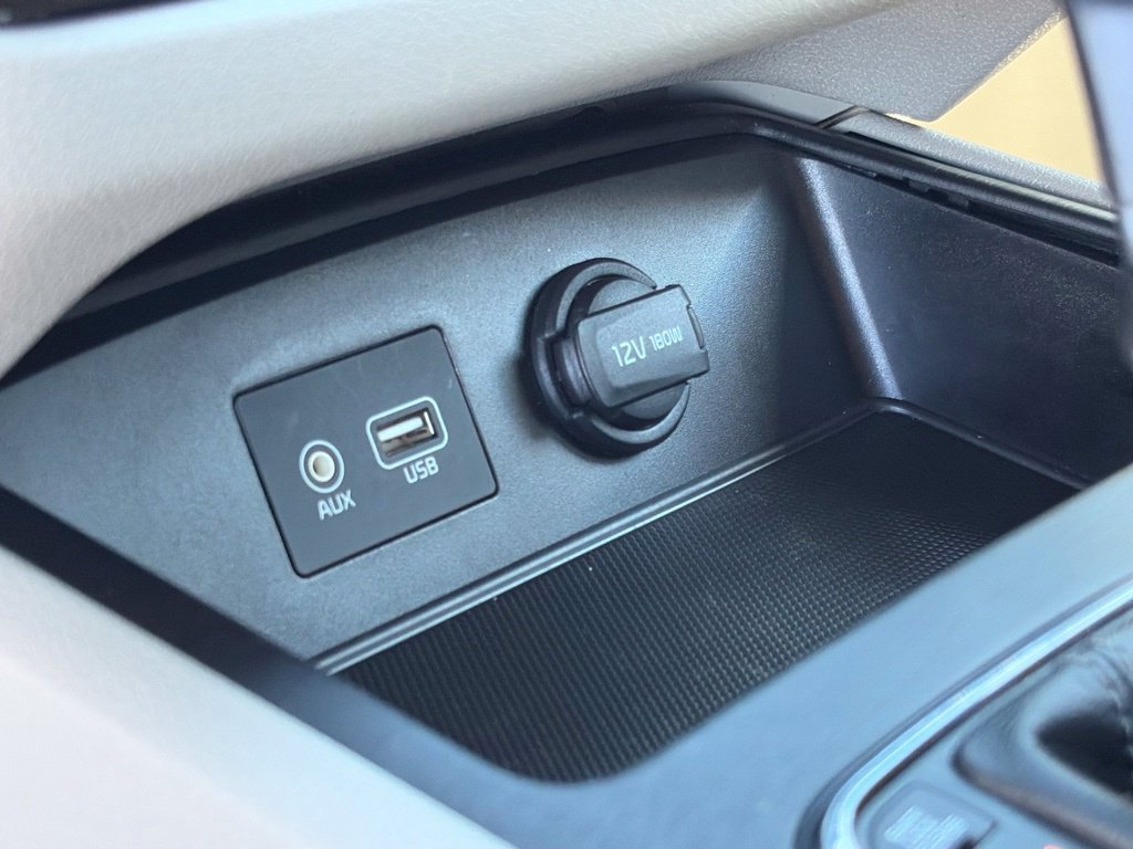Used 2019 Kia Sedona LX FWD image 34
