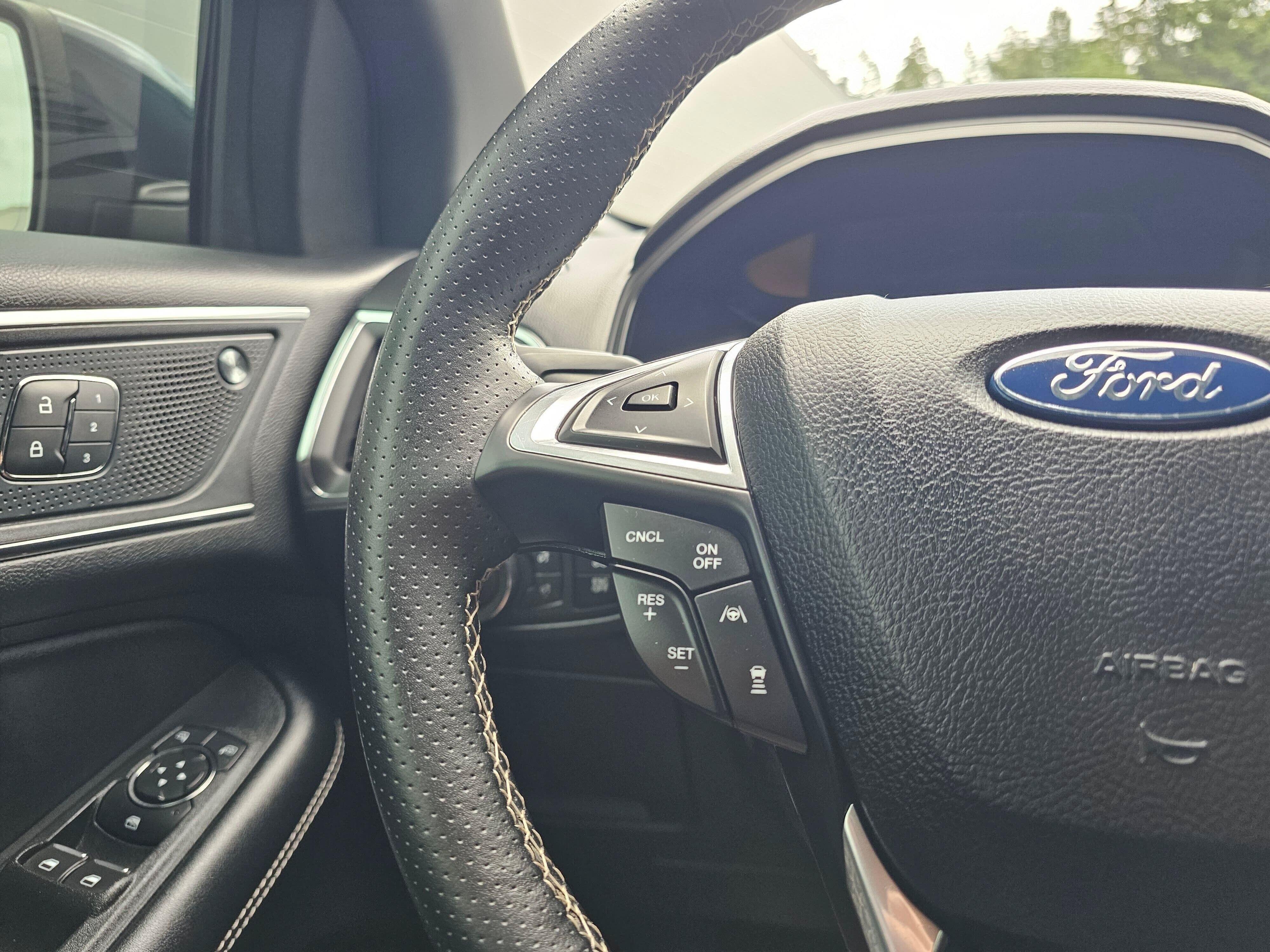 Used 2022 Ford Edge ST w/ Equipment Group 401A AWD/4WD image 32