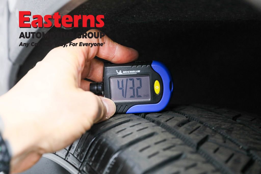 Used 2023 Chevrolet Traverse LS w/ Safety Package image 29