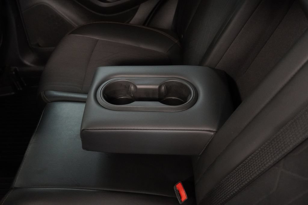 Used 2020 Chevrolet Trax LT w/ LT Convenience Package FWD image 27