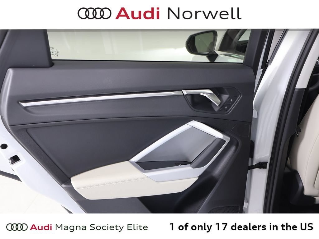Certified 2025 Audi Q3 2.0T Premium w/ Convenience Package AWD/4WD image 21