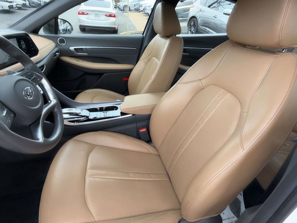 Used 2020 Hyundai Sonata Limited w/ Cargo Package FWD image 13