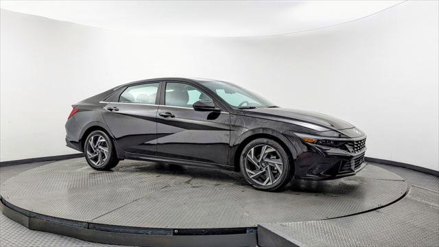 Used 2025 Hyundai Elantra SEL FWD image 11