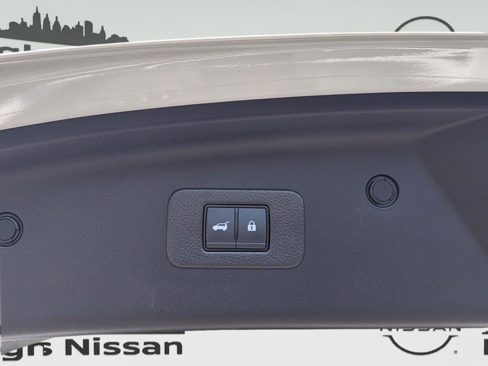 Used 2024 Nissan Armada Platinum w/ Captain's Chairs Package AWD/4WD image 36