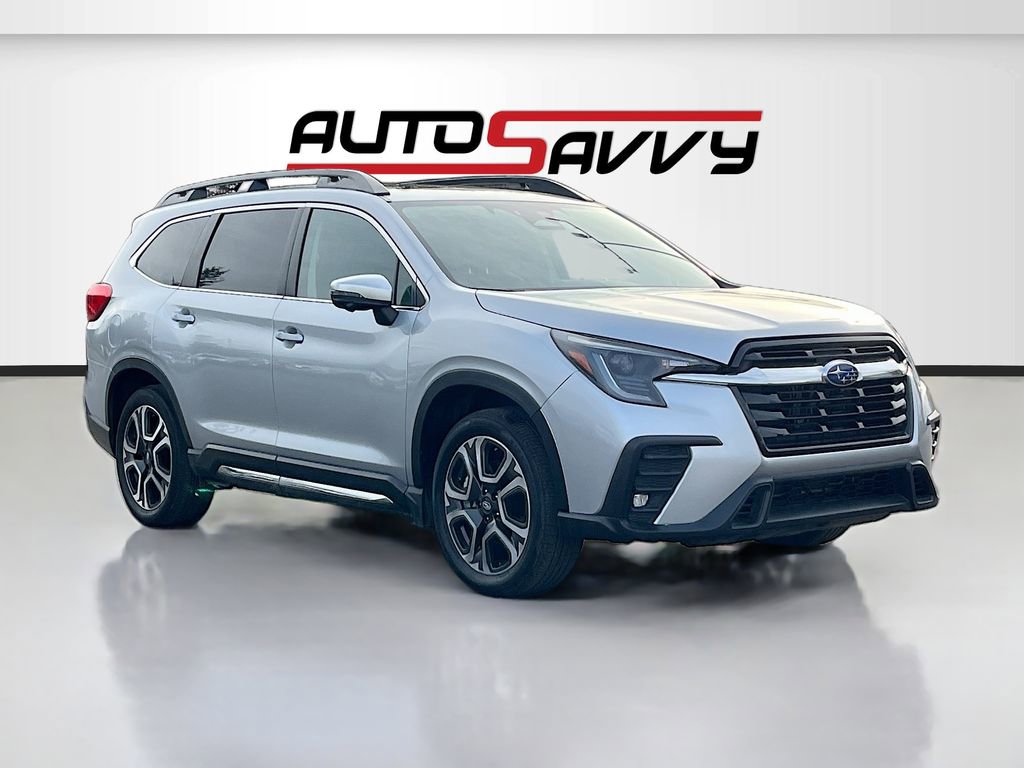 Used 2023 Subaru Ascent Limited w/ Technology Package image 1