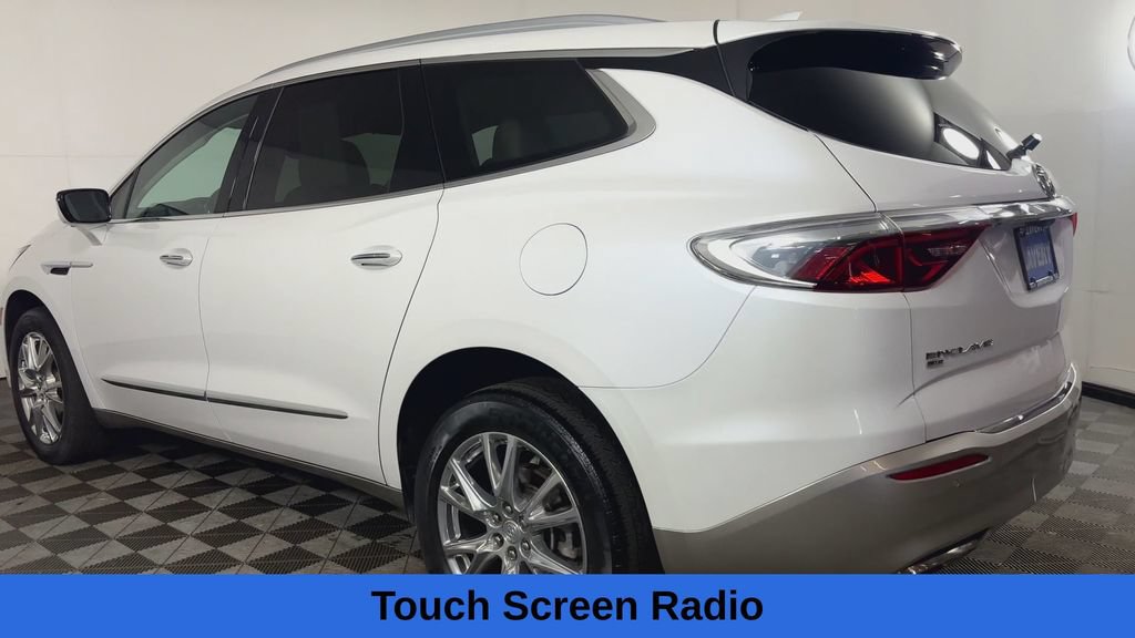 Used 2022 Buick Enclave Premium w/ Surround and Sites Package AWD/4WD image 10