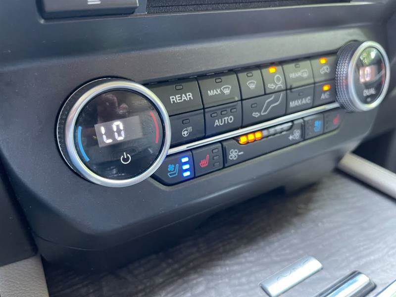 Used 2018 Ford Expedition Max Limited AWD/4WD image 98