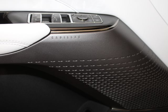 New 2026 Cadillac Lyriq Sport AWD/4WD image 32