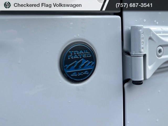 Used 2023 Jeep Wrangler Unlimited w/ Cold Weather Group AWD/4WD image 5