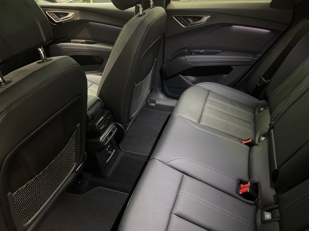 New 2026 Audi Q4 e-tron Premium image 5