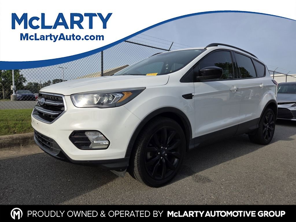 Used 2019 Ford Escape SE FWD image 1