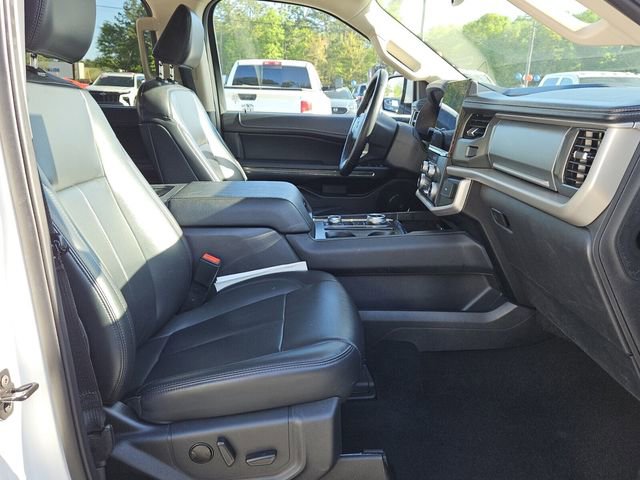 Used 2024 Ford Expedition XLT image 15