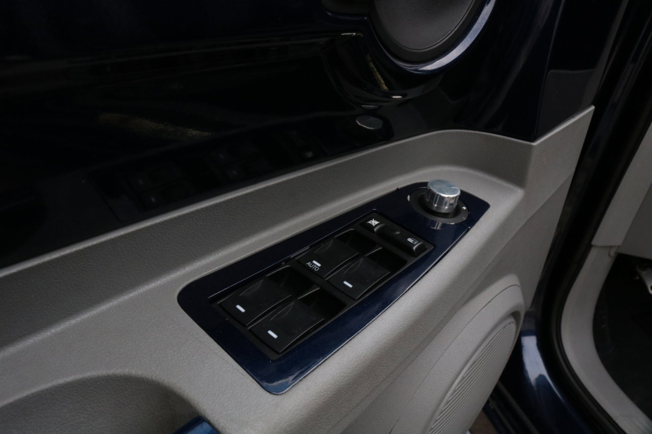 Used 2006 Dodge Charger R/T image 16