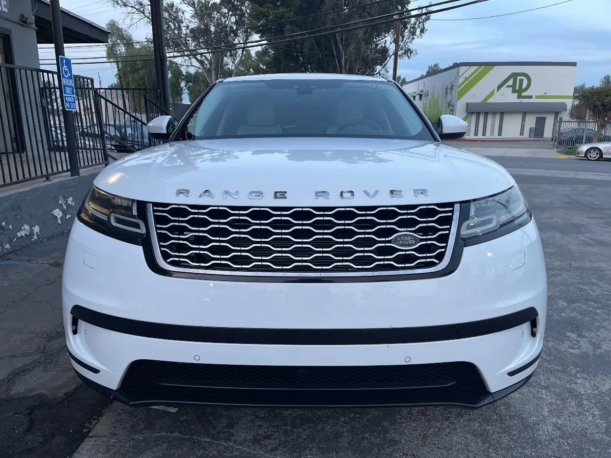 Used 2019 Land Rover Range Rover Velar S AWD/4WD image 2
