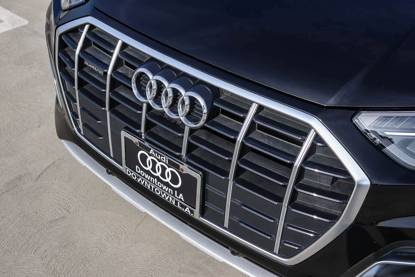 Used 2023 Audi Q5 2.0T Premium w/ Convenience Package image 8