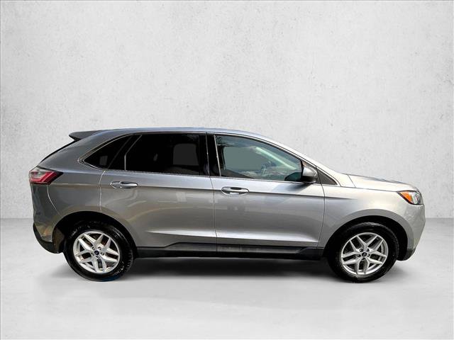 Used 2021 Ford Edge SEL w/ Convenience Package AWD/4WD image 4