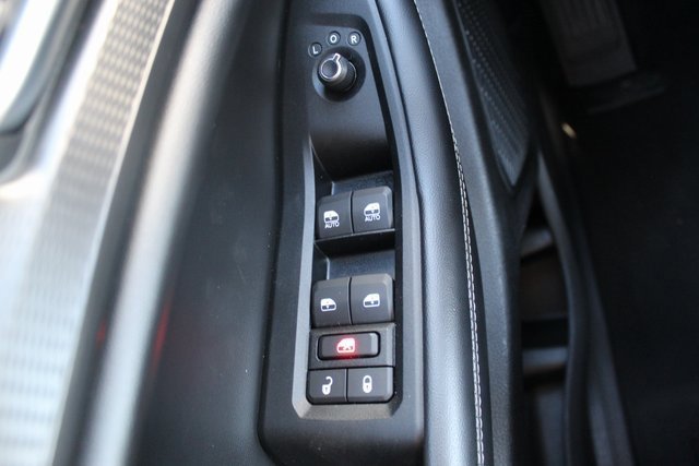 Used 2023 Jeep Grand Cherokee L Laredo image 16