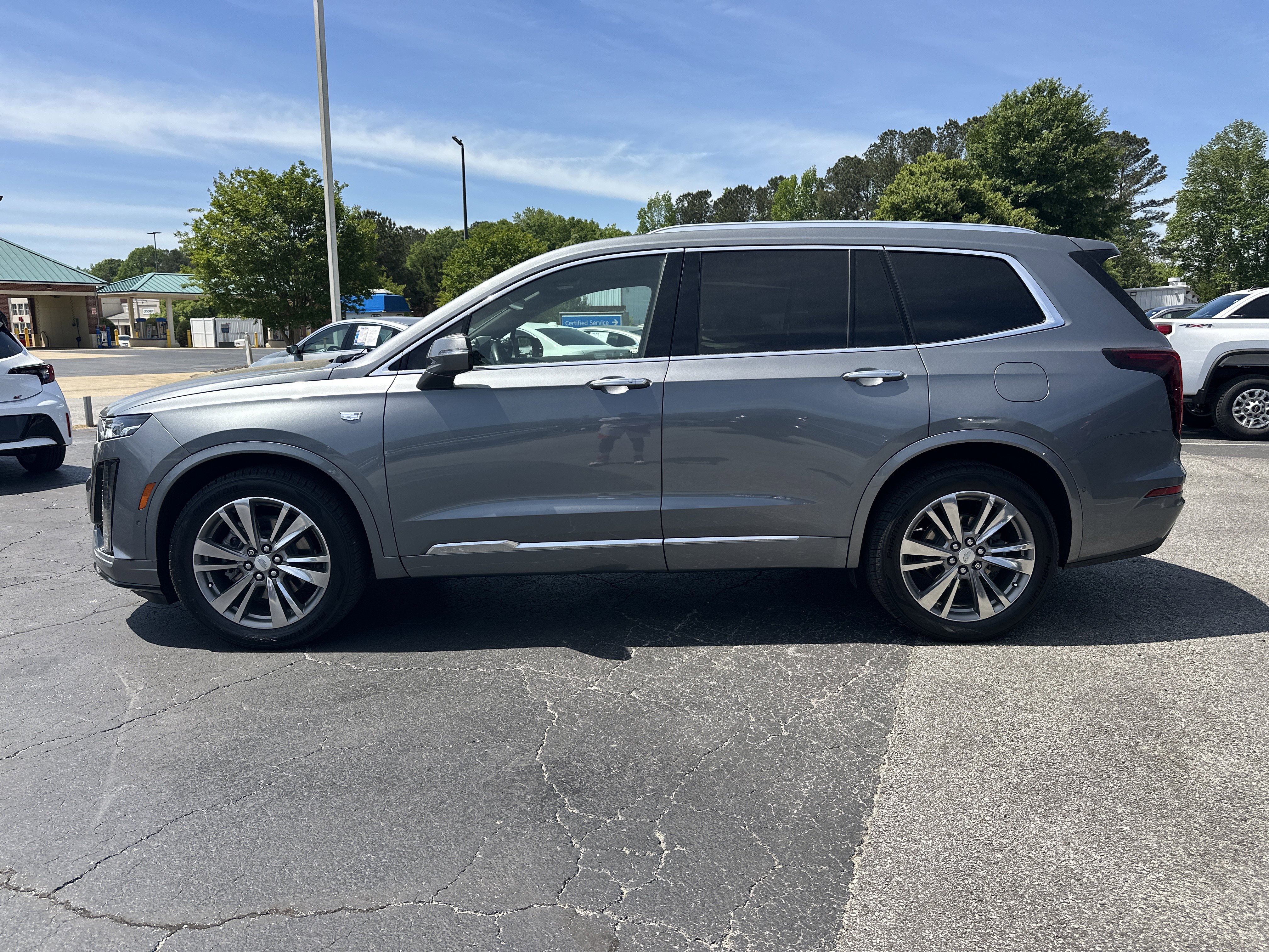 Used 2021 Cadillac XT6 Premium Luxury image 5