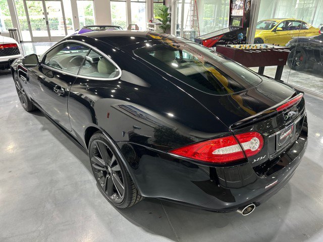 Used 2013 Jaguar XK Coupe RWD image 90