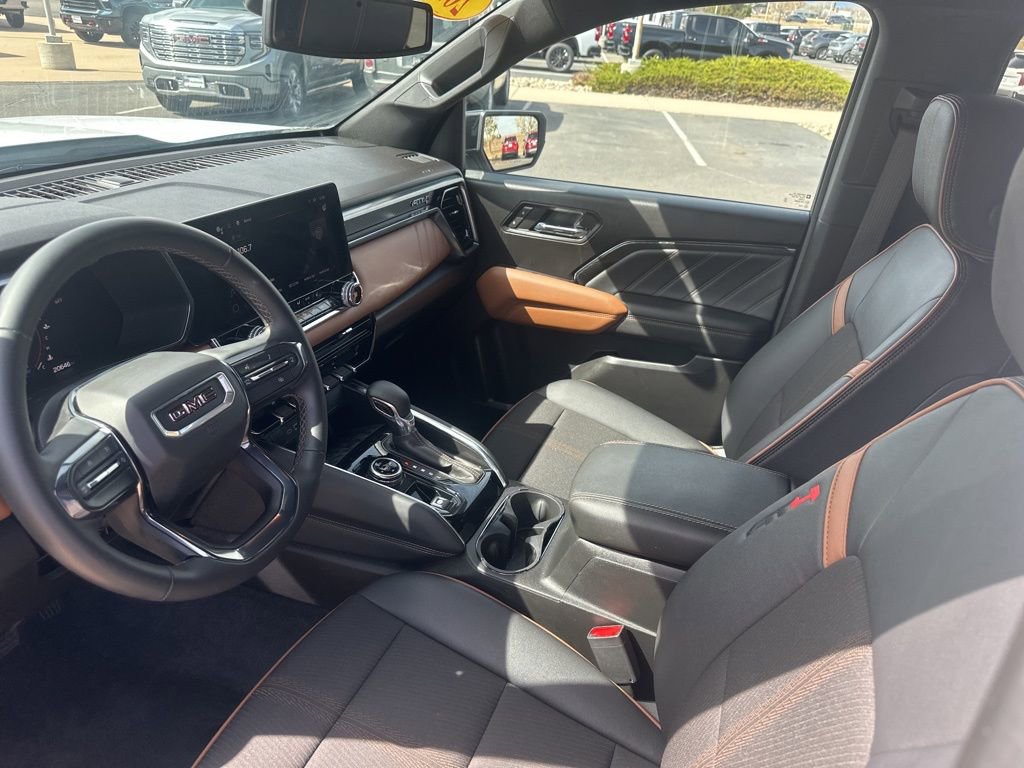 Used 2023 GMC Canyon AT4 w/ Technology Package image 14