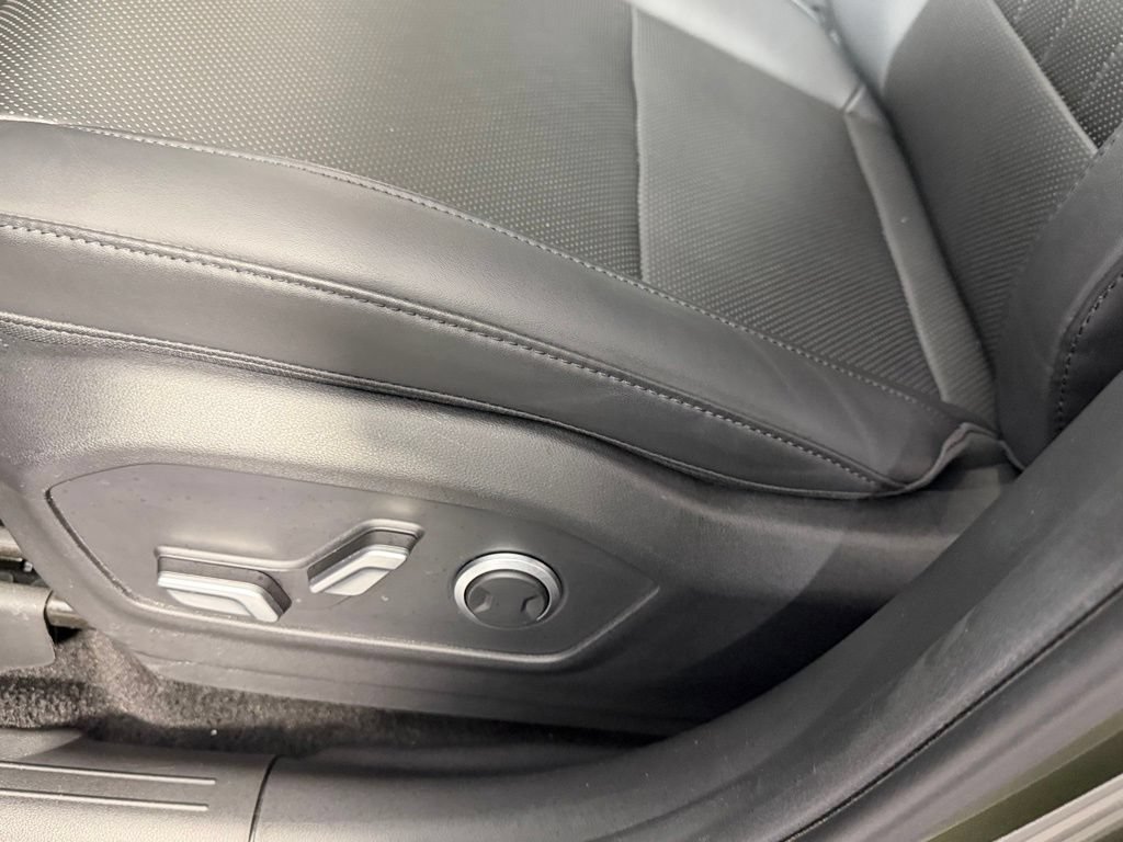 Used 2025 Hyundai Santa Fe XRT AWD/4WD image 21