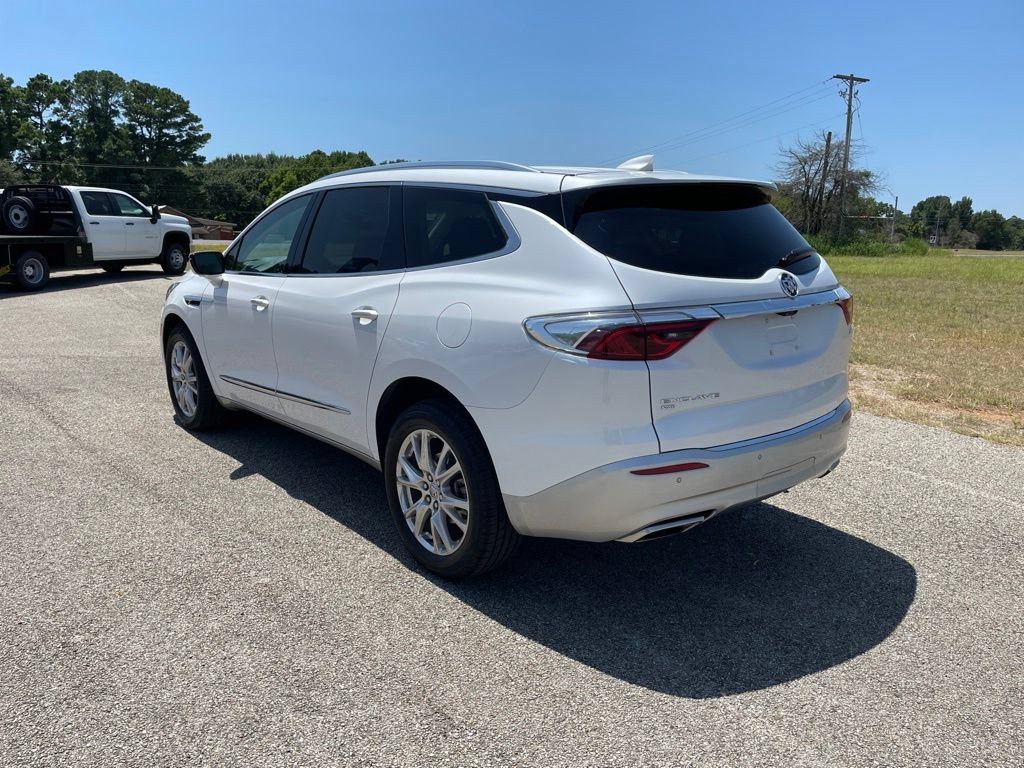 Used 2023 Buick Enclave Premium w/ Experience Buick Package AWD/4WD image 3