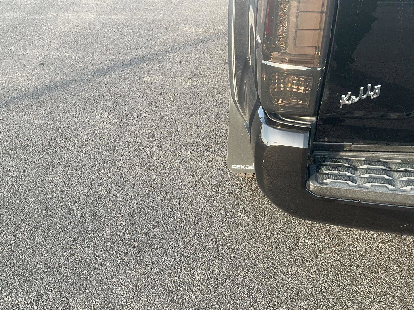 Used 2017 Toyota Tacoma TRD Off-Road w/ Tow Package (A/T) image 36