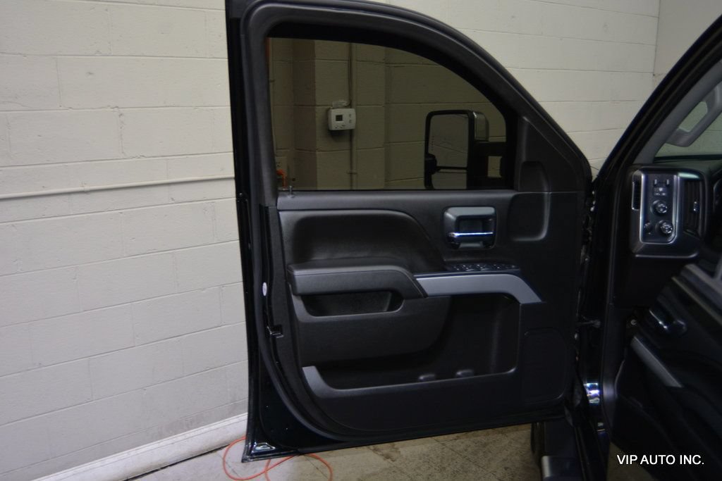 Used 2015 Chevrolet Silverado 2500 LT w/ LT Convenience Package AWD/4WD image 7