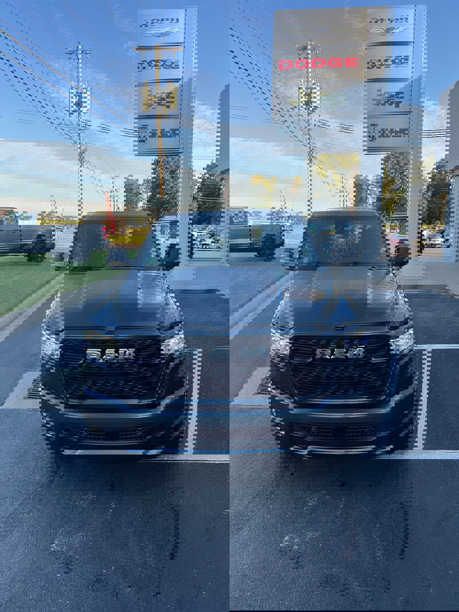 New 2026 RAM 1500 4x4 Crew Cab image 3