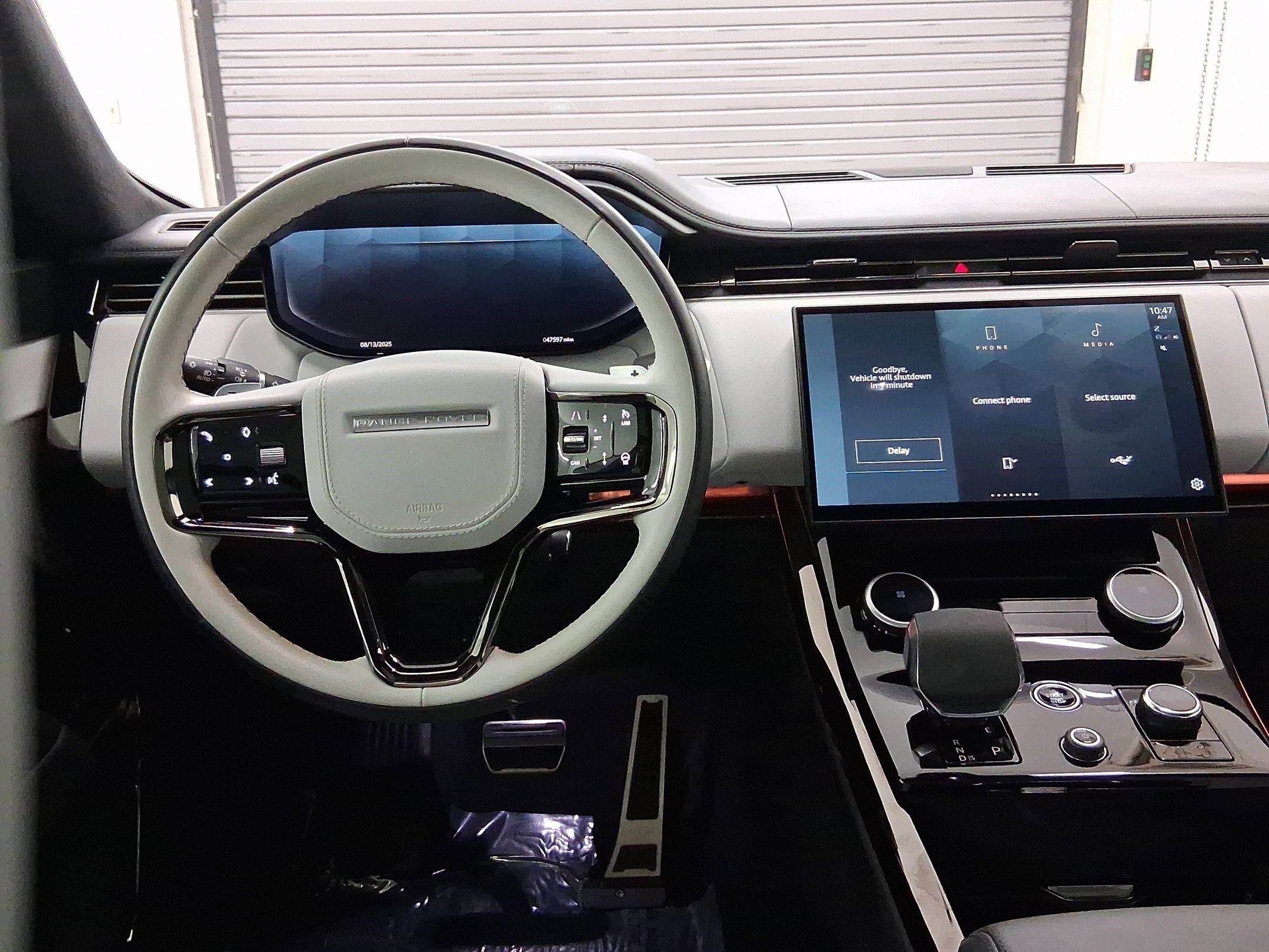 Used 2023 Land Rover Range Rover Sport First Edition image 4