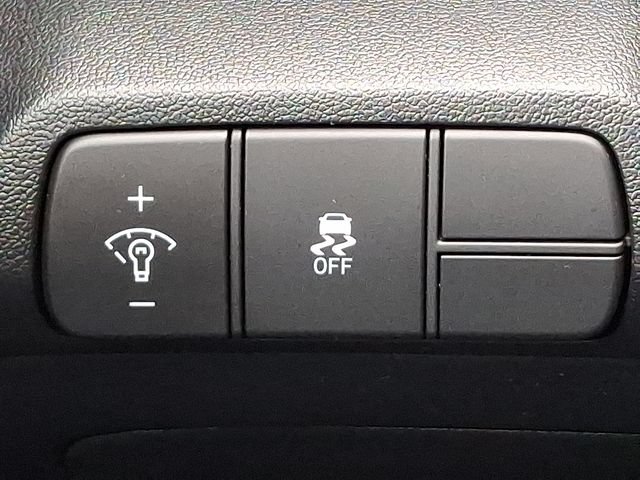 Certified 2025 Hyundai Elantra Sport FWD image 25