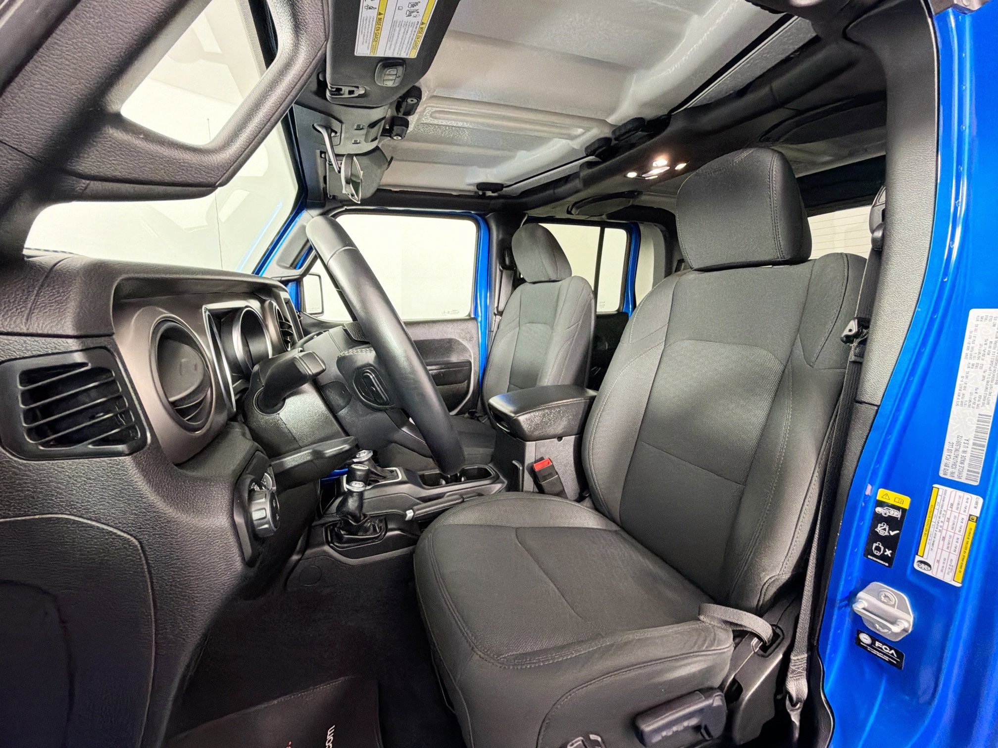 Used 2021 Jeep Gladiator Sport AWD/4WD image 21