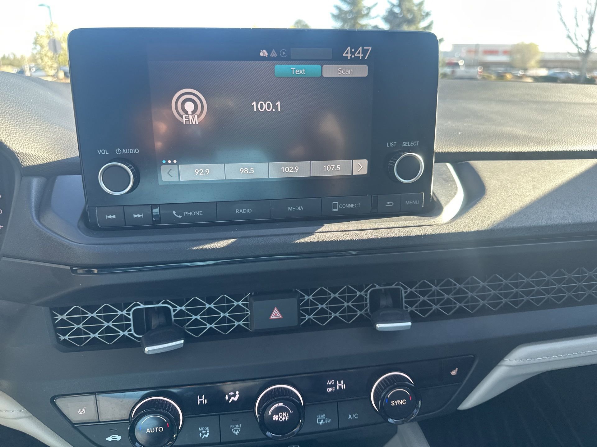 Certified 2023 Honda Accord EX image 18