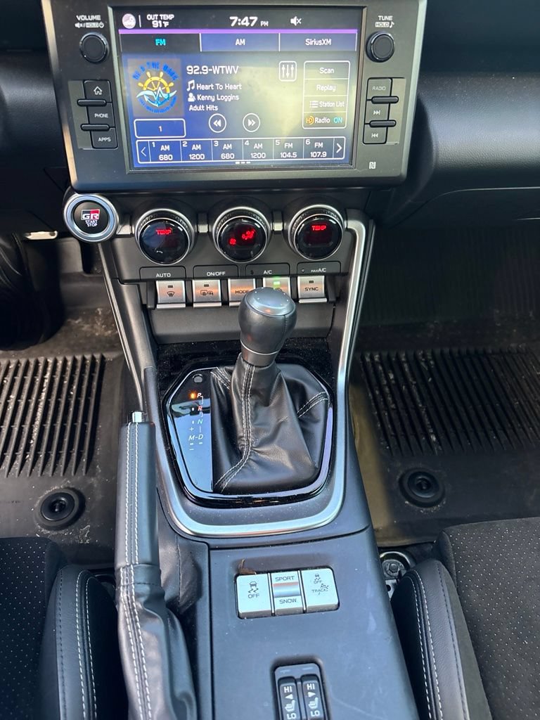 Used 2023 Toyota GR86 Premium RWD image 9