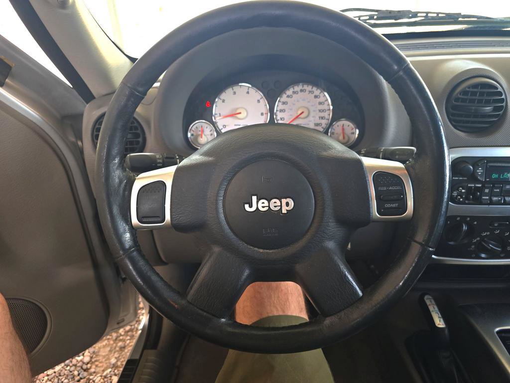 Used 2003 Jeep Liberty Limited AWD/4WD image 19
