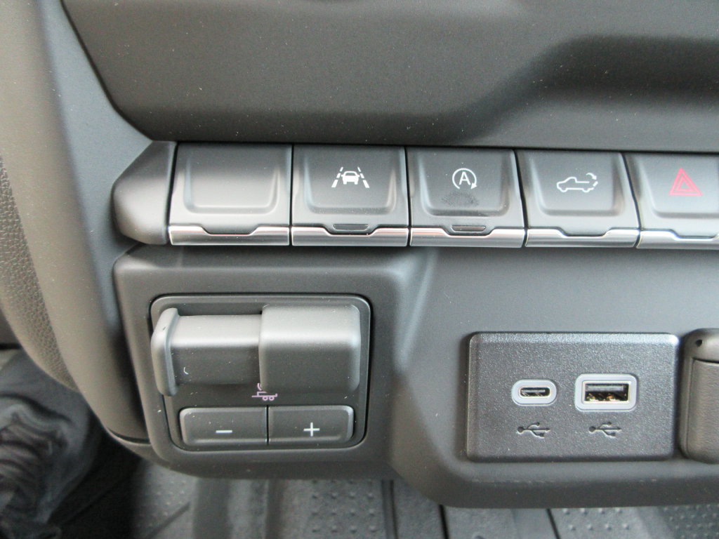 New 2026 Chevrolet Silverado 1500 Custom w/ Turbomax Blackout Package AWD/4WD image 30