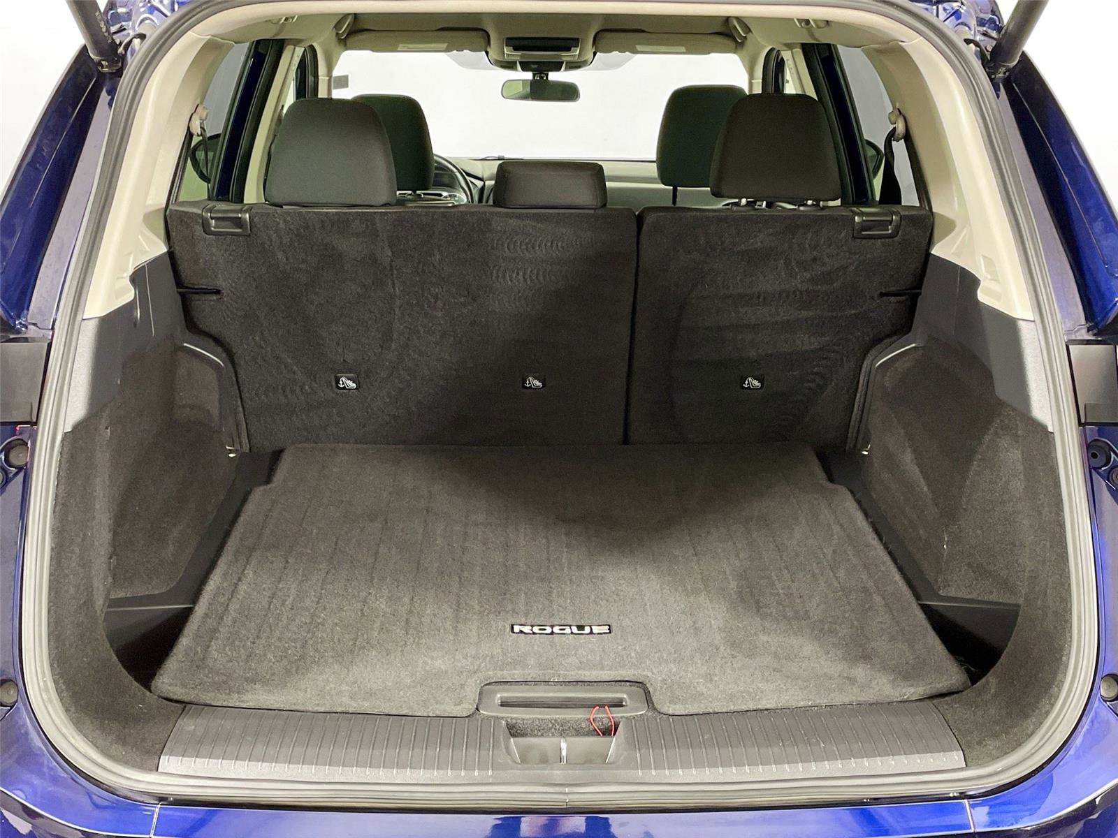 Used 2025 Nissan Rogue SV AWD/4WD image 23