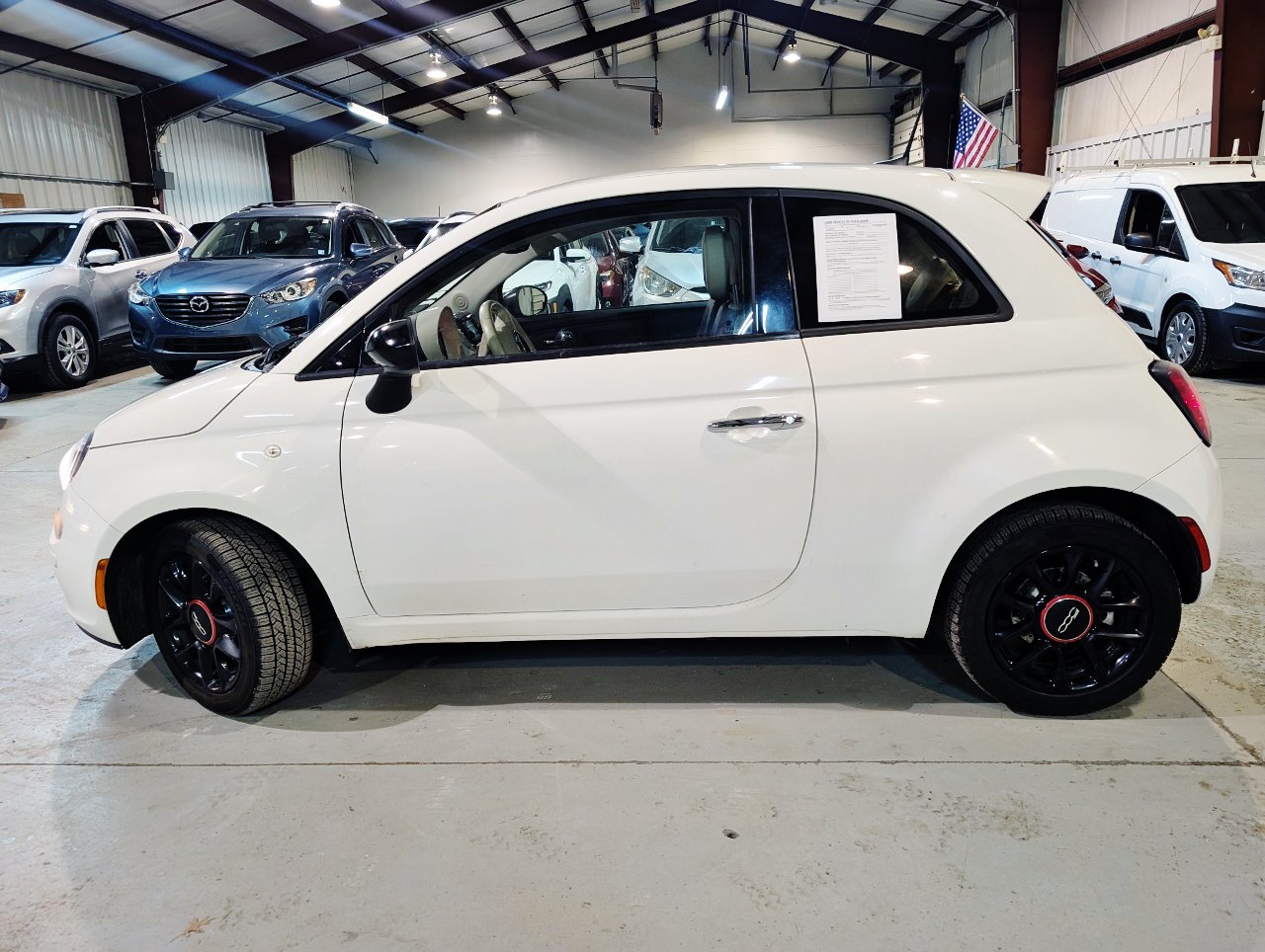 Used 2016 FIAT 500 Pop w/ Italia Package FWD image 4