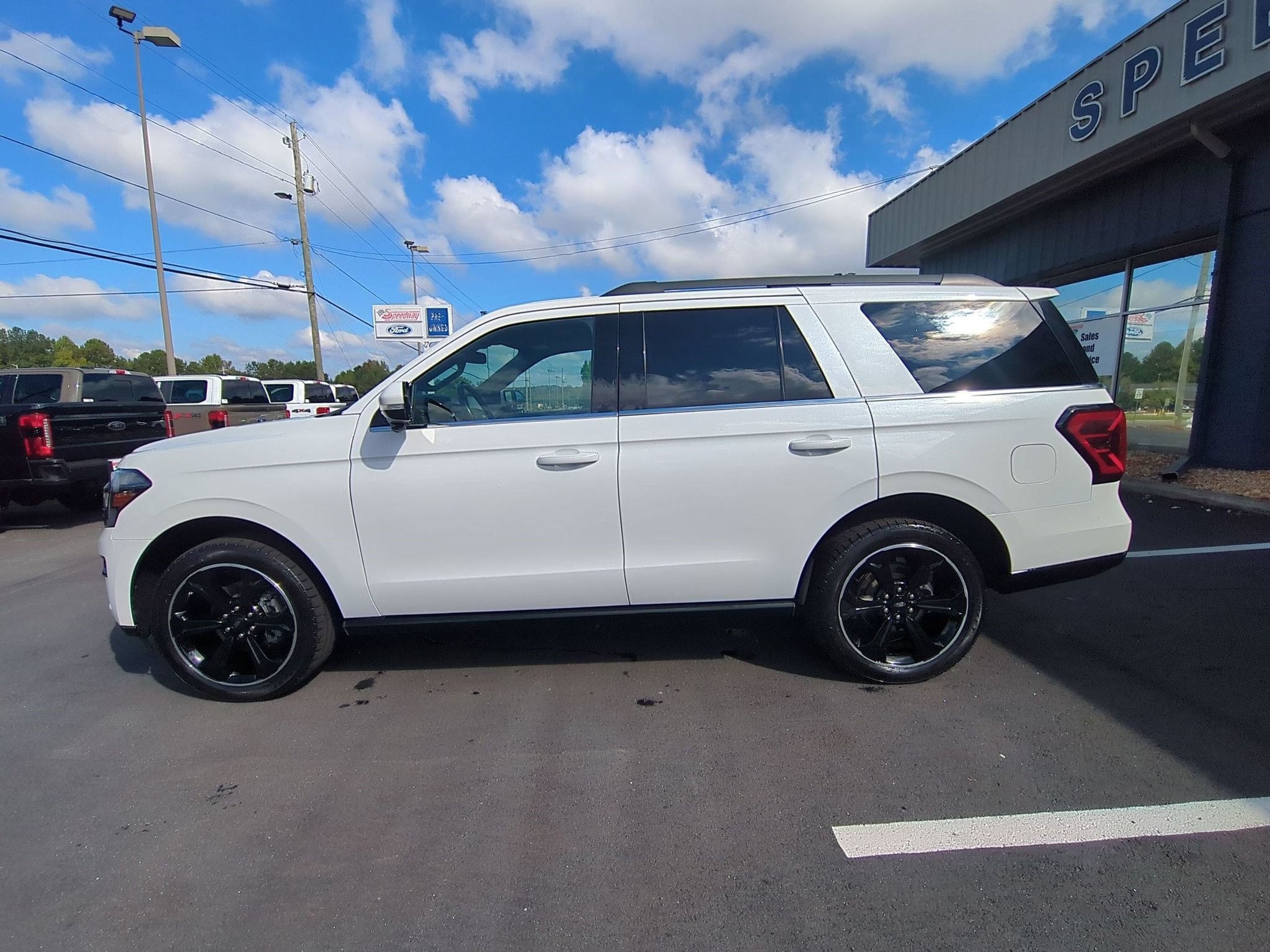 Certified 2023 Ford Expedition Limited RWD image 10
