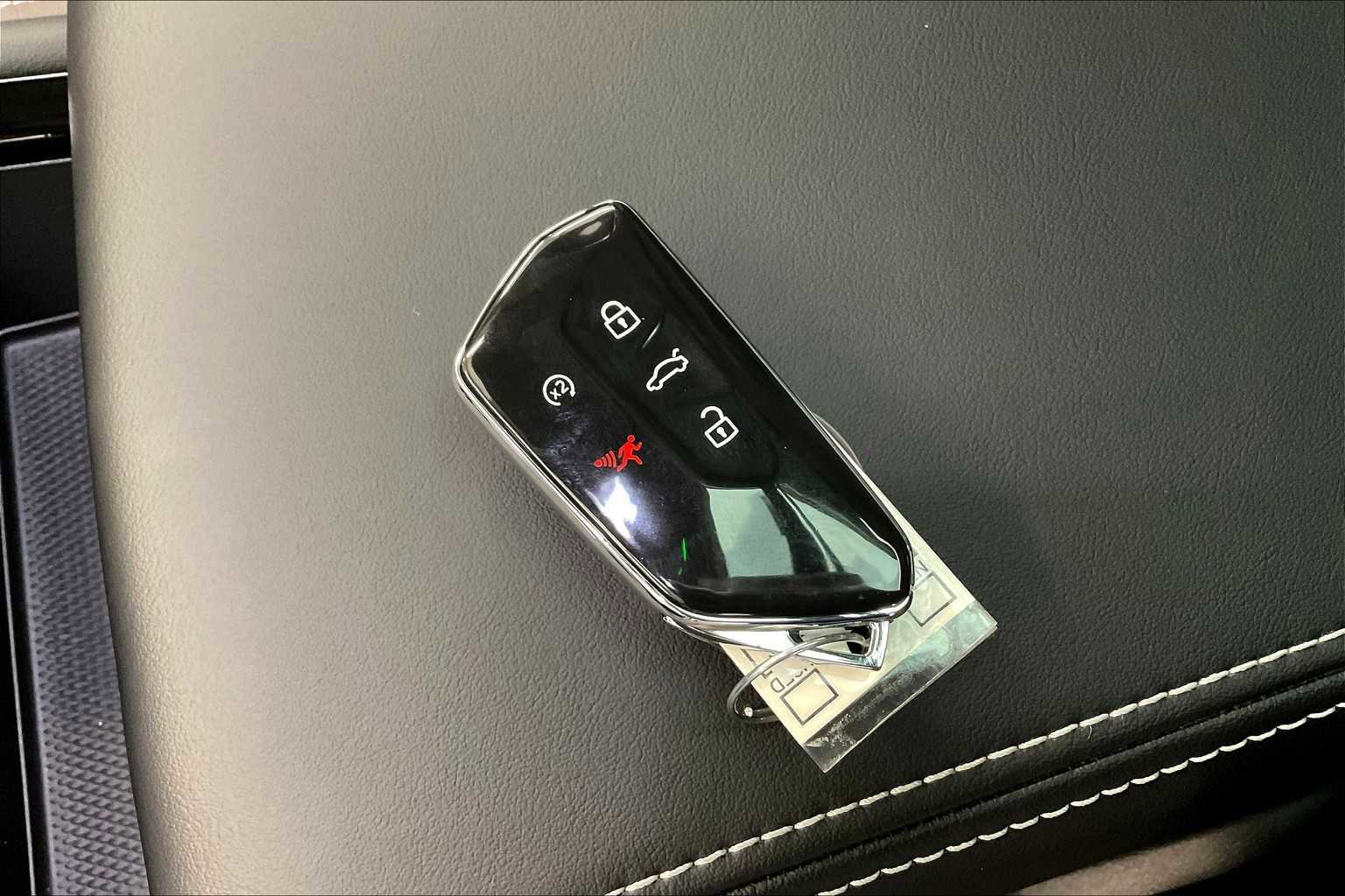 New 2025 Volkswagen Atlas SEL image 34