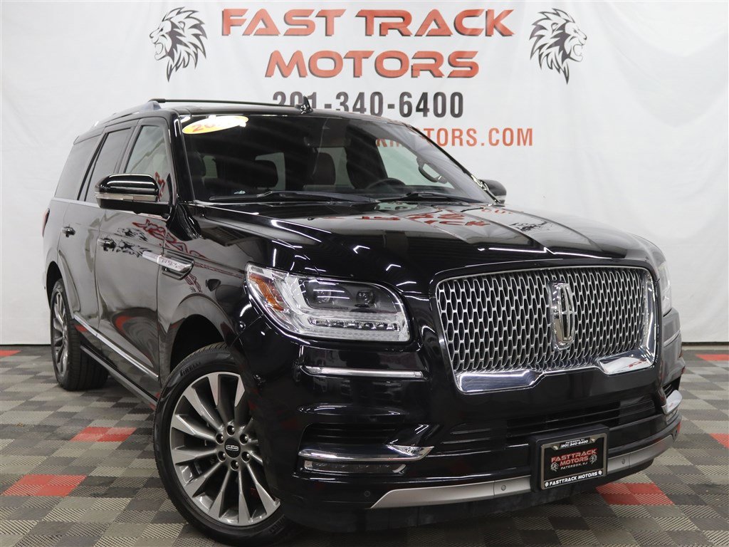 Used 2020 Lincoln Navigator Reserve w/ Luxury Package image 3