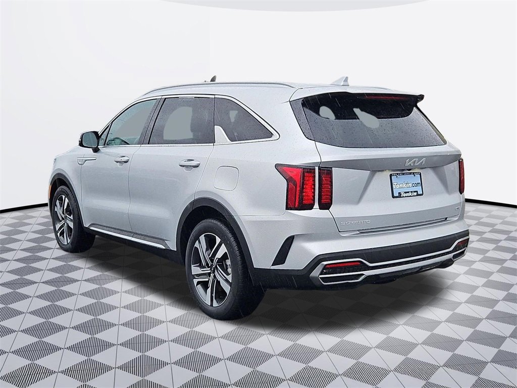 Used 2023 Kia Sorento EX image 4