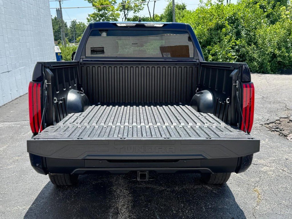 Used 2022 Toyota Tundra SR5 image 8