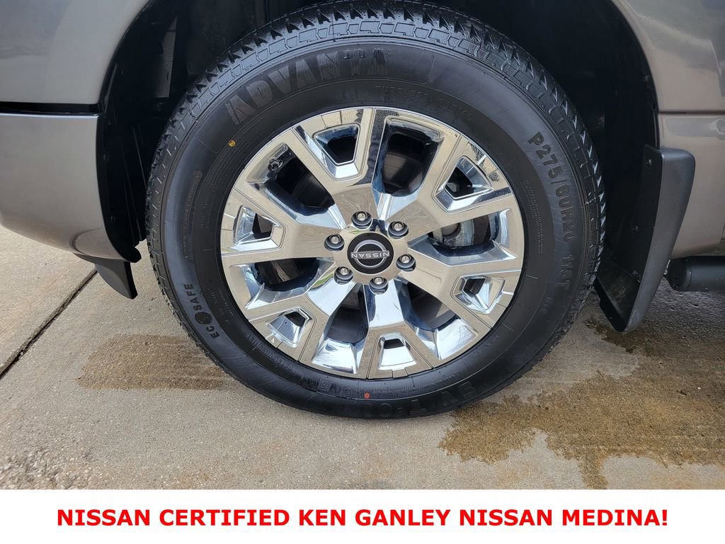 Certified 2024 Nissan Titan SV w/ SV Convenience Package image 18