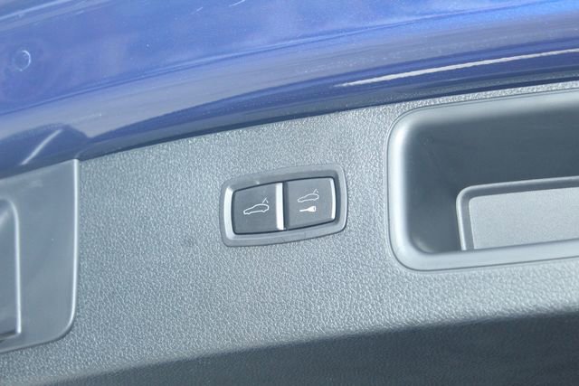 Certified 2024 Porsche Macan image 13